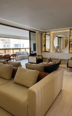 Apartamento à venda com 217m², 5 quartos e 3 vagas