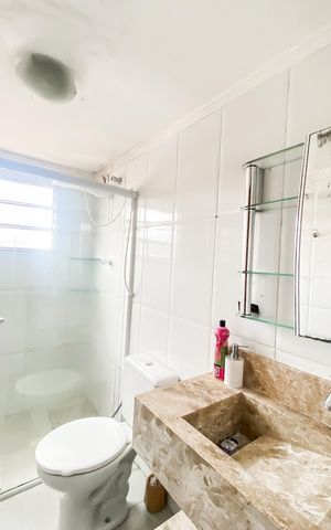 Casa para alugar com 90m², 2 quartos e 1 vaga Casa para alugar com 90m², 2 quartos e 1 vagaBanheiro