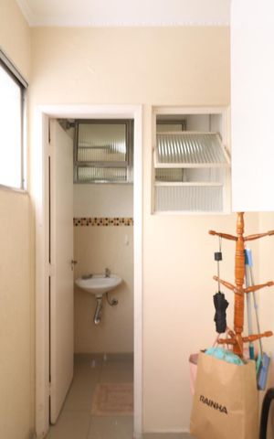 Apartamento à venda com 139m², 3 quartos e 2 vagas Apartamento à venda com 139m², 3 quartos e 2 vagasÁrea de Serviço