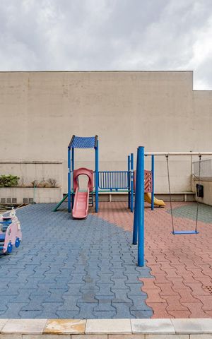 Apartamento para alugar com 64m², 2 quartos e 1 vaga Apartamento para alugar com 64m², 2 quartos e 1 vagaÁrea comum - Playground