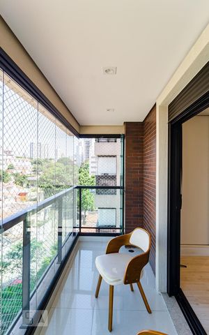 Apartamento à venda com 108m², 3 quartos e 2 vagas Apartamento à venda com 108m², 3 quartos e 2 vagasVaranda