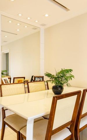 Apartamento à venda com 108m², 3 quartos e 2 vagas Apartamento à venda com 108m², 3 quartos e 2 vagasSala de Jantar