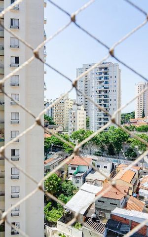 Apartamento à venda com 108m², 3 quartos e 2 vagas Apartamento à venda com 108m², 3 quartos e 2 vagasVaranda