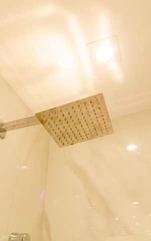 Apartamento à venda com 108m², 3 quartos e 2 vagas Apartamento à venda com 108m², 3 quartos e 2 vagasBanheiro 1
