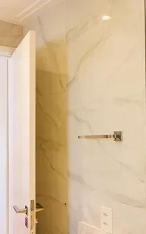 Apartamento à venda com 108m², 3 quartos e 2 vagas Apartamento à venda com 108m², 3 quartos e 2 vagasBanheiro 3