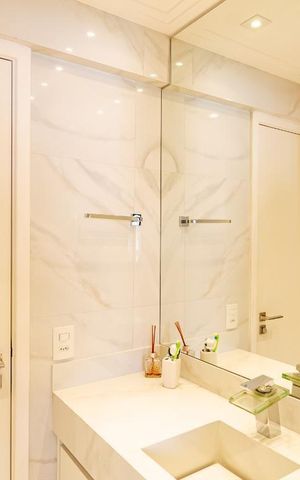Apartamento à venda com 108m², 3 quartos e 2 vagas Apartamento à venda com 108m², 3 quartos e 2 vagasBanheiro 1