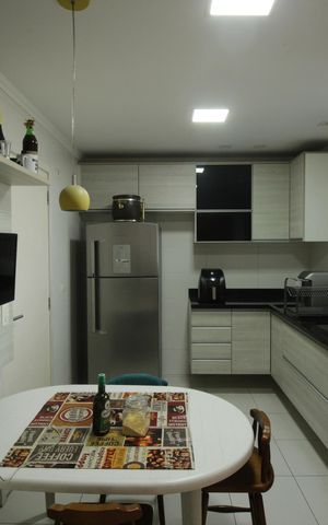 Apartamento para alugar com 129m², 3 quartos e 2 vagasCozinha e Área de Serviço