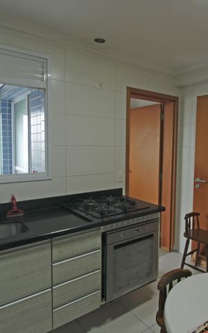 Apartamento para alugar com 129m², 3 quartos e 2 vagasCozinha e Área de Serviço