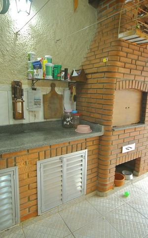 Casa à venda com 175m², 3 quartos e 2 vagasÁrea gourmet 