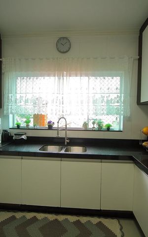 Casa à venda com 175m², 3 quartos e 2 vagasCozinha 
