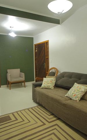 Casa à venda com 175m², 3 quartos e 2 vagasSala