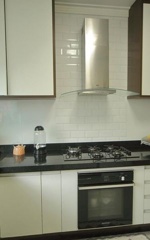 Casa à venda com 175m², 3 quartos e 2 vagasCozinha 