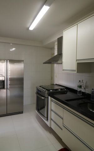 Apartamento para alugar com 105m², 3 quartos e 2 vagasCozinha