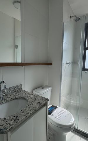 Apartamento para alugar com 57m², 2 quartos e 2 vagas Apartamento para alugar com 57m², 2 quartos e 2 vagasBanheiro da Suíte 1