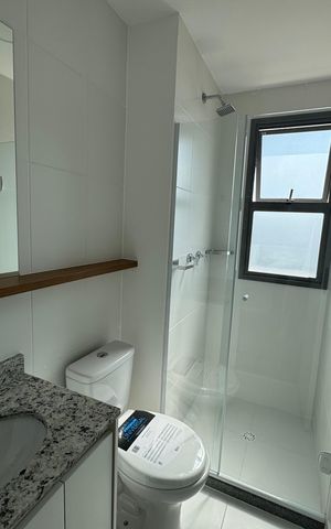 Apartamento para alugar com 57m², 2 quartos e 2 vagas Apartamento para alugar com 57m², 2 quartos e 2 vagasBanheiro da Suíte 2