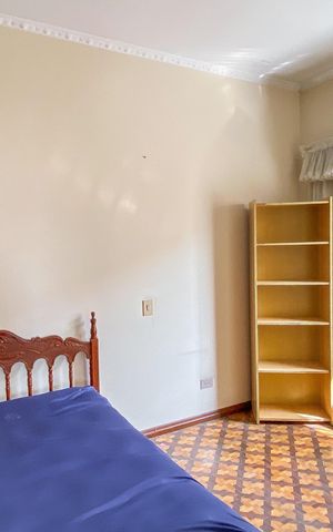 Casa para alugar com 120m², 2 quartos e 2 vagas Casa para alugar com 120m², 2 quartos e 2 vagasQuarto 2