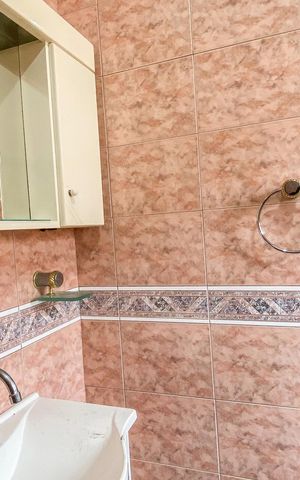 Casa para alugar com 120m², 2 quartos e 2 vagas Casa para alugar com 120m², 2 quartos e 2 vagasBanheiro