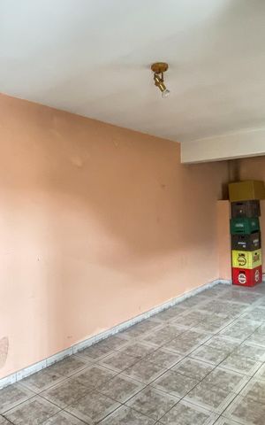 Casa para alugar com 120m², 2 quartos e 2 vagas Casa para alugar com 120m², 2 quartos e 2 vagasGaragem