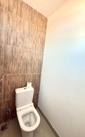 Casa para alugar com 250m², 3 quartos e 7 vagas Casa para alugar com 250m², 3 quartos e 7 vagasBanheiro da Suíte