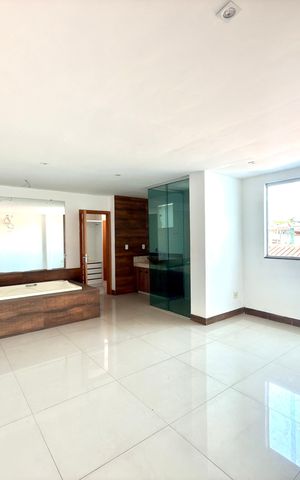 Casa para alugar com 250m², 3 quartos e 7 vagas Casa para alugar com 250m², 3 quartos e 7 vagasQuarto Suíte
