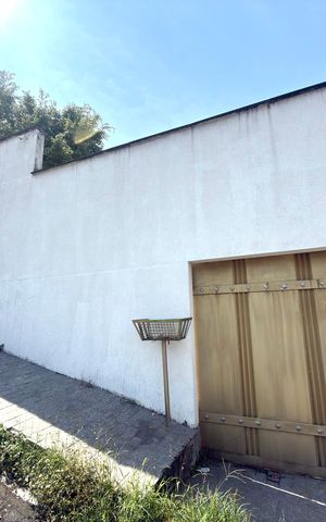 Casa para alugar com 250m², 3 quartos e 7 vagas Casa para alugar com 250m², 3 quartos e 7 vagasFachada