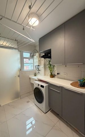 Apartamento à venda com 127m², 3 quartos e 1 vaga Apartamento à venda com 127m², 3 quartos e 1 vagaÁrea de serviço
