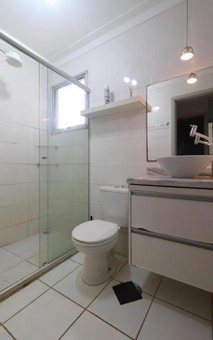 Apartamento para alugar com 70m², 3 quartos e 2 vagas Apartamento para alugar com 70m², 3 quartos e 2 vagasBanheiro