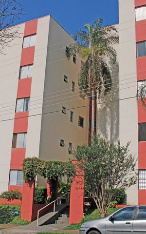 Apartamento para alugar com 60m², 2 quartos e 1 vagaFachada