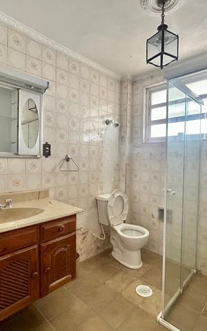 Apartamento para alugar com 152m², 3 quartos e 1 vaga Apartamento para alugar com 152m², 3 quartos e 1 vagaBanheiro