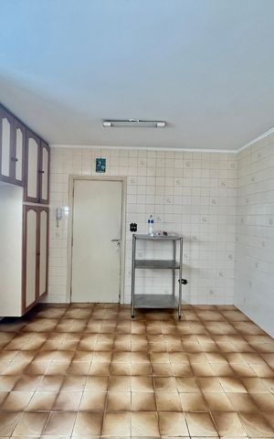 Apartamento para alugar com 152m², 3 quartos e 1 vaga Apartamento para alugar com 152m², 3 quartos e 1 vagaCozinha