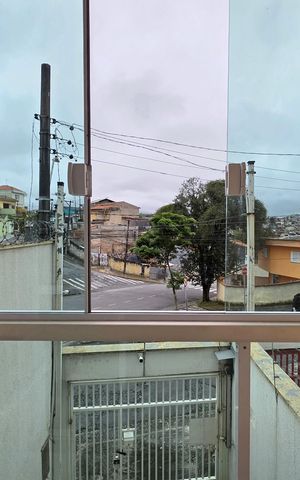 Casa à venda com 133m², 3 quartos e 2 vagas Casa à venda com 133m², 3 quartos e 2 vagasVaranda