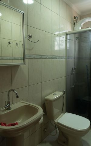 Apartamento à venda com 61m², 2 quartos e 1 vaga Apartamento à venda com 61m², 2 quartos e 1 vagaBanheiro