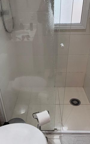 Apartamento à venda com 250m², 4 quartos e 4 vagas Apartamento à venda com 250m², 4 quartos e 4 vagasBanheiro suite 3