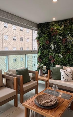 Apartamento à venda com 250m², 4 quartos e 4 vagas Apartamento à venda com 250m², 4 quartos e 4 vagasVaranda