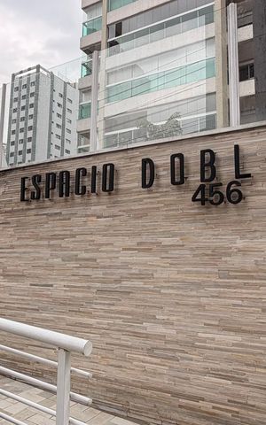 Apartamento à venda com 250m², 4 quartos e 4 vagas Apartamento à venda com 250m², 4 quartos e 4 vagasFachada