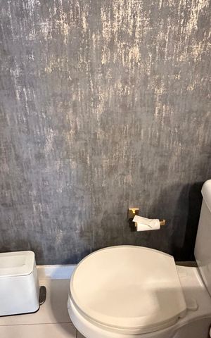 Apartamento à venda com 250m², 4 quartos e 4 vagas Apartamento à venda com 250m², 4 quartos e 4 vagasLavabo