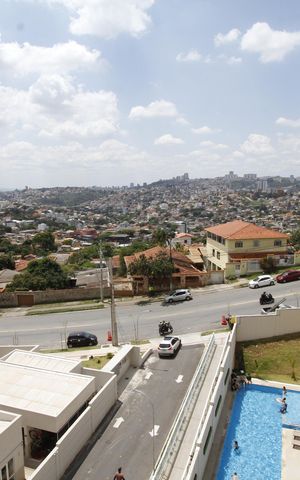 Apartamento para alugar com 88m², 3 quartos e 2 vagasvista
