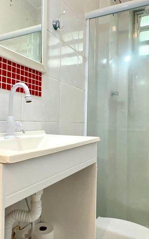 Apartamento à venda com 48m², 2 quartos e 1 vaga Apartamento à venda com 48m², 2 quartos e 1 vagaBanheiro
