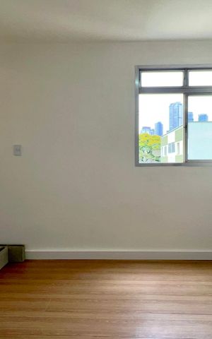 Apartamento à venda com 48m², 2 quartos e 1 vaga Apartamento à venda com 48m², 2 quartos e 1 vagaSala