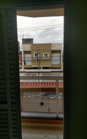 Casa à venda com 133m², 3 quartos e 2 vagas Casa à venda com 133m², 3 quartos e 2 vagasVaranda