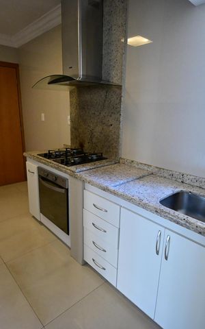Apartamento para alugar com 110m², 3 quartos e 1 vaga