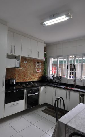 Casa à venda com 160m², 3 quartos e 2 vagasCozinha