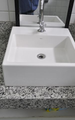 Casa à venda com 160m², 3 quartos e 2 vagasBanheiro Social
