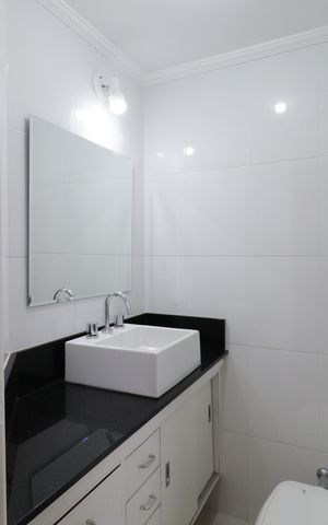 Apartamento para alugar com 70m², 3 quartos e 2 vagasBanheiro da Suíte