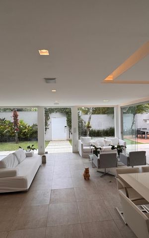 Casa de condomínio para alugar com 1003m², 7 quartos e 4 vagas Casa de condomínio para alugar com 1003m², 7 quartos e 4 vagasSala