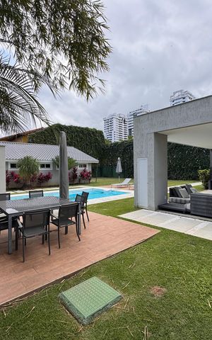 Casa de condomínio para alugar com 1003m², 7 quartos e 4 vagas Casa de condomínio para alugar com 1003m², 7 quartos e 4 vagasVaranda Gourmet