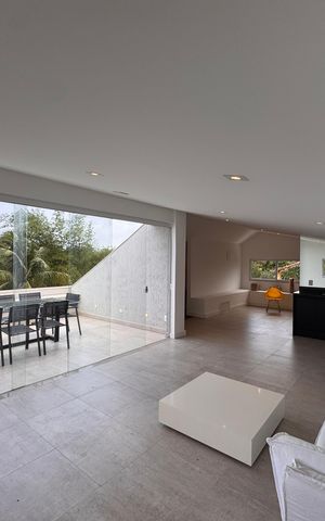 Casa de condomínio para alugar com 1003m², 7 quartos e 4 vagas Casa de condomínio para alugar com 1003m², 7 quartos e 4 vagasSala (Terceiro andar)
