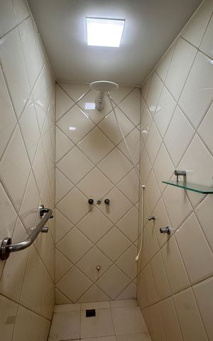 Casa de condomínio para alugar com 1003m², 7 quartos e 4 vagas Casa de condomínio para alugar com 1003m², 7 quartos e 4 vagasSuíte - Banheiro