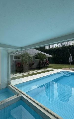 Casa de condomínio para alugar com 1003m², 7 quartos e 4 vagas Casa de condomínio para alugar com 1003m², 7 quartos e 4 vagasÁrea externa - Piscina