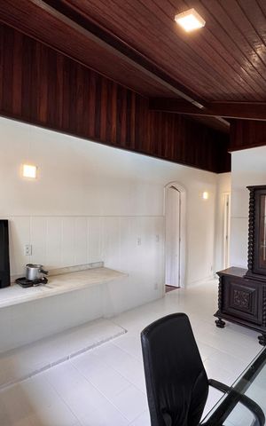 Casa de condomínio para alugar com 1003m², 7 quartos e 4 vagas Casa de condomínio para alugar com 1003m², 7 quartos e 4 vagasCozinha e Área de Serviço